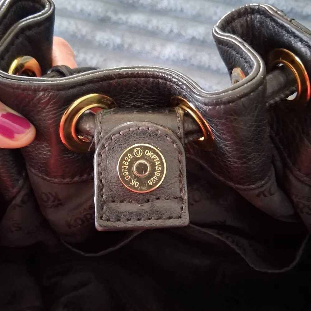 Michael Kors Hobo Bag - Picture 4 of 14